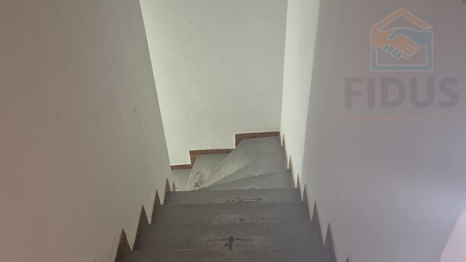 House, 171 m2, For Sale, Osijek - Gornji grad