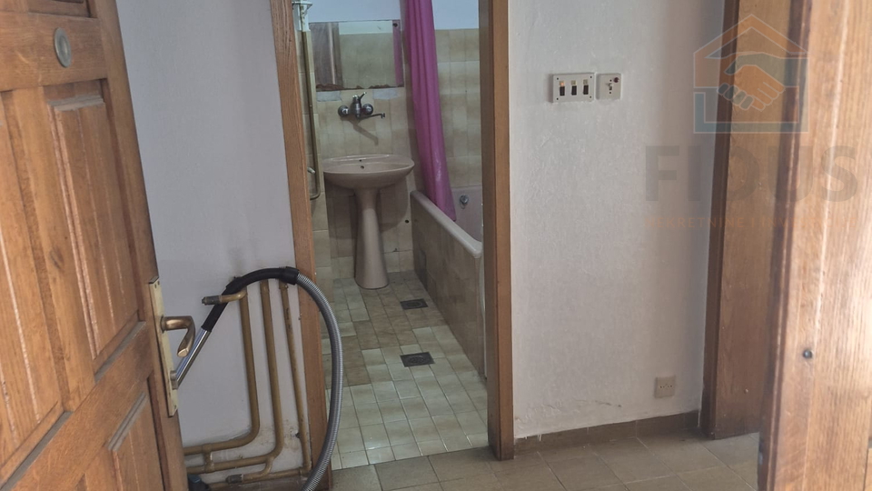 House, 171 m2, For Sale, Osijek - Gornji grad