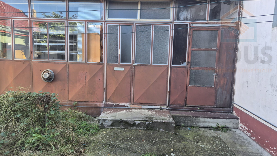 House, 171 m2, For Sale, Osijek - Gornji grad