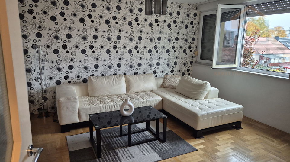Apartment&comma; 34 m2&comma; For Sale&comma; Osijek - Bosutsko naselje