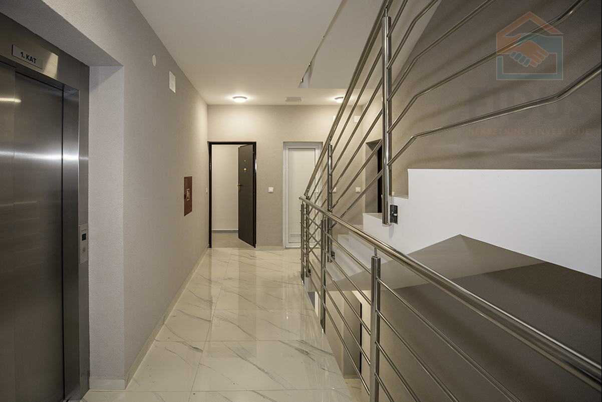 Najam stana 74 m2 - centar Osijeka