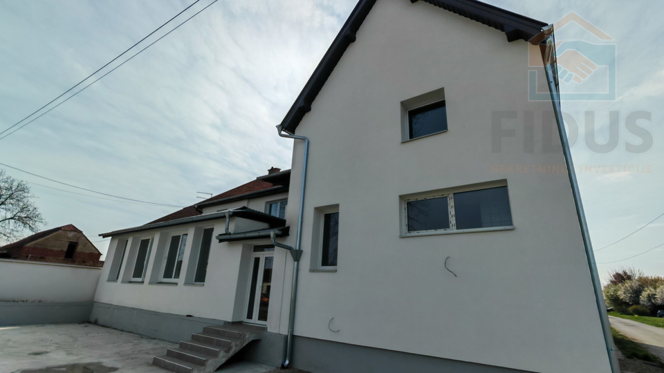 Apartment&comma; 115 m2&comma; For Sale&comma; Livana