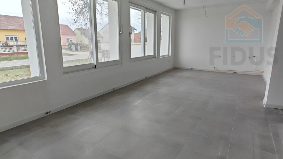 Commercial Property&comma; 350 m2&comma; For Sale&comma; Livana