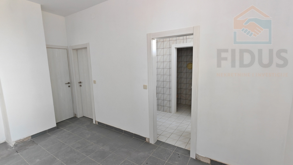 Commercial Property&comma; 350 m2&comma; For Sale&comma; Livana