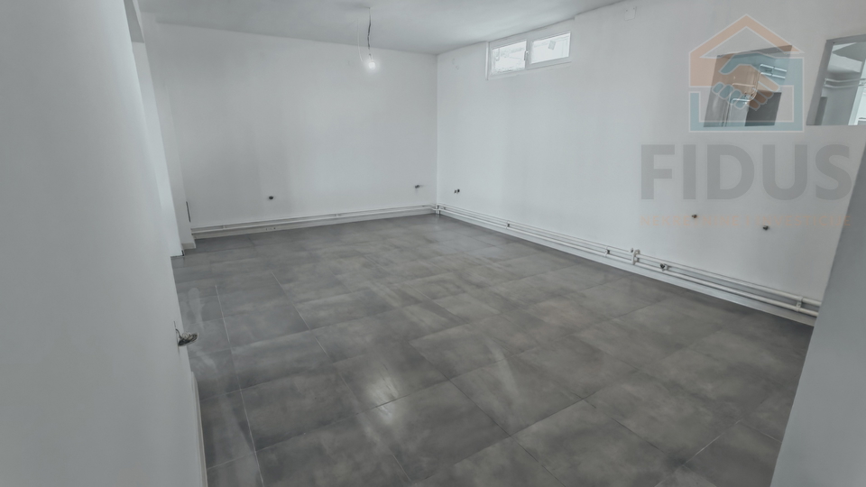 Commercial Property&comma; 350 m2&comma; For Sale&comma; Livana