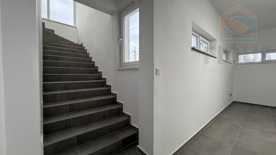 Apartment&comma; 107 m2&comma; For Sale&comma; Livana