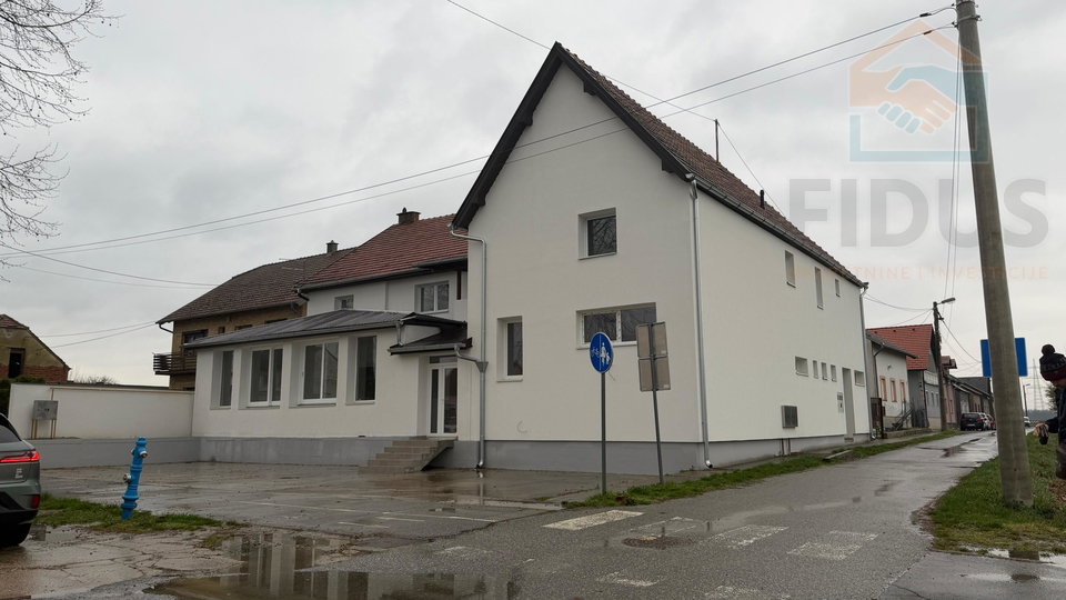 Apartment&comma; 107 m2&comma; For Sale&comma; Livana