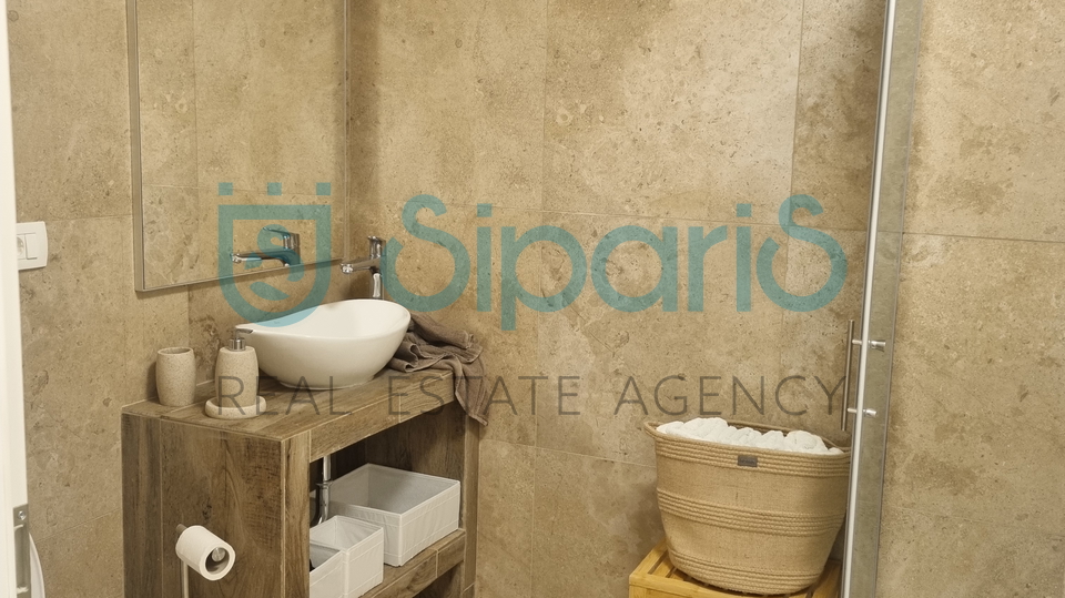 House&comma; 200 m2&comma; For Rent&comma; Savudrija