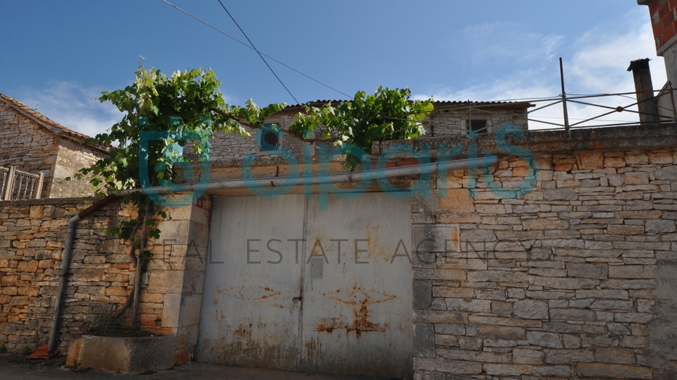 TINJAN STONE HOUSE FOR ADAPTATION