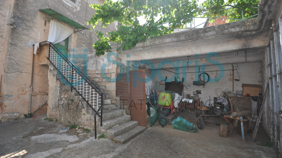 TINJAN STONE HOUSE FOR ADAPTATION