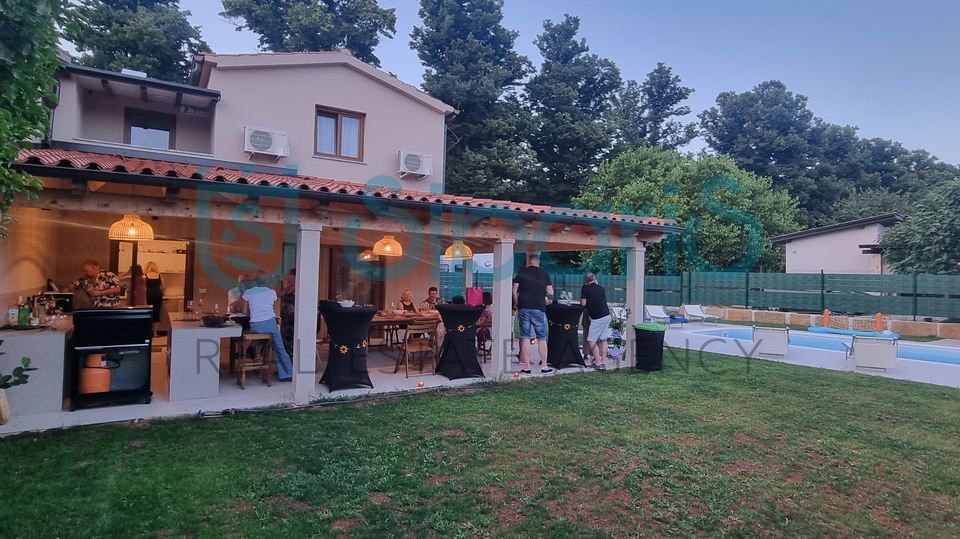 House&comma; 200 m2&comma; For Rent&comma; Savudrija