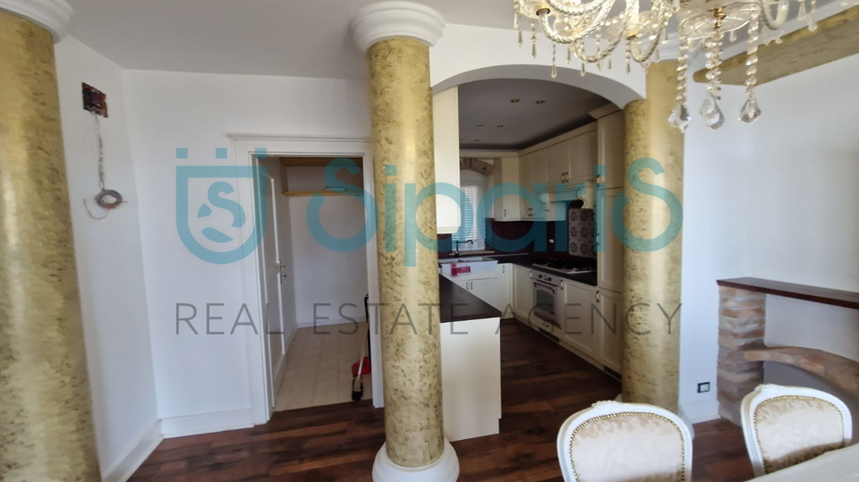 UMAG SPACIOUS APARTMENT CLOSE TO THE CITY