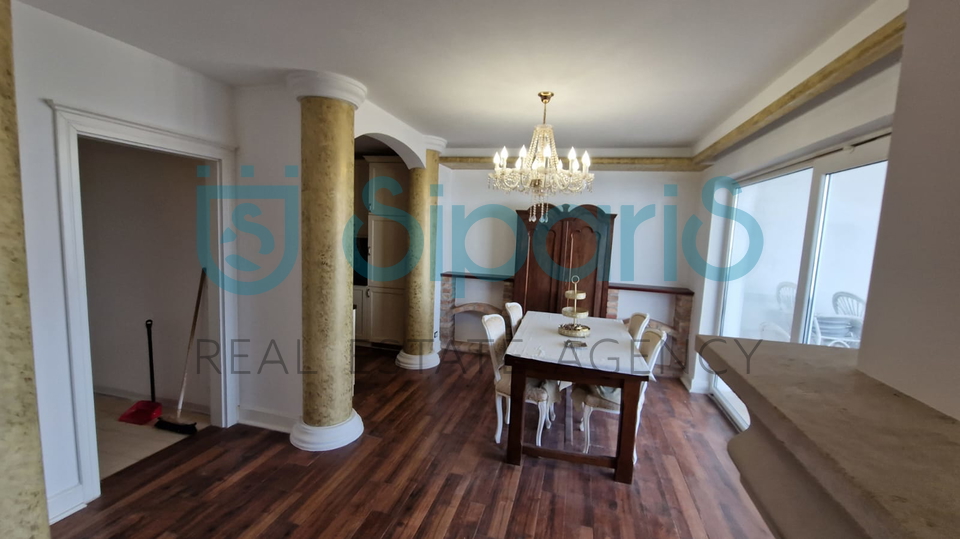 UMAG SPACIOUS APARTMENT CLOSE TO THE CITY