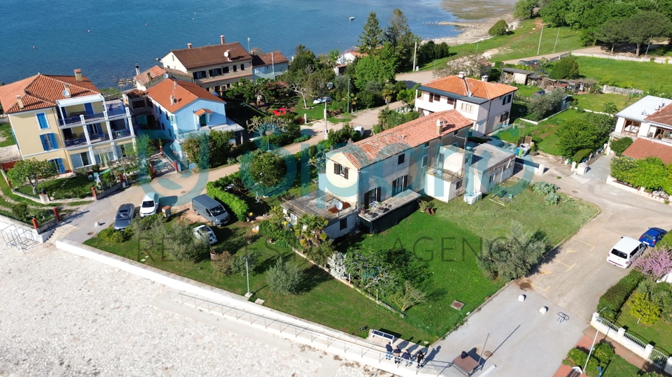 NOVIGRAD DAJLA HOUSE ON THE SEA