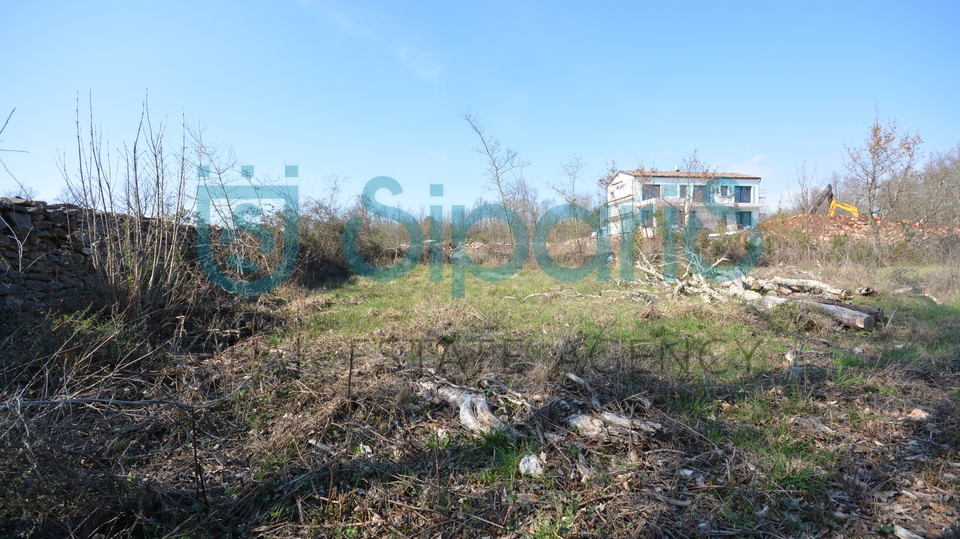 Building plot in Grožnjan surroundings