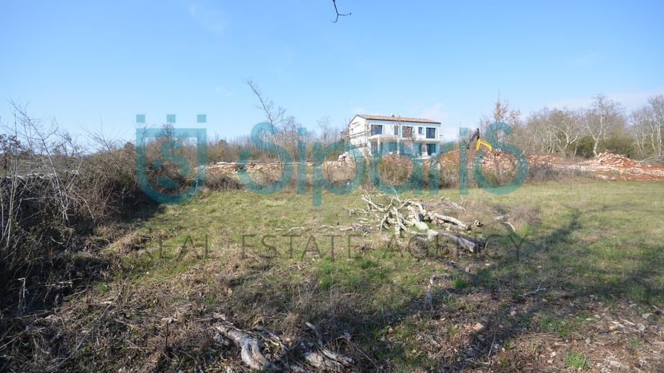 Building plot in Grožnjan surroundings 1000m2