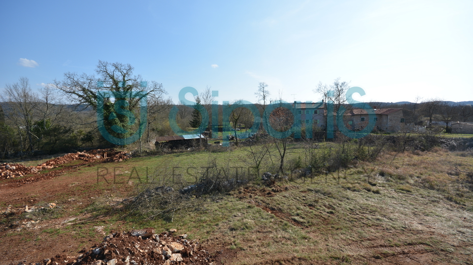 Building plot in Grožnjan surroundings 1000m2