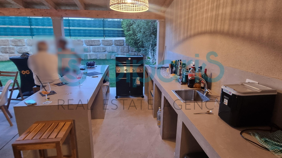 House&comma; 200 m2&comma; For Rent&comma; Savudrija