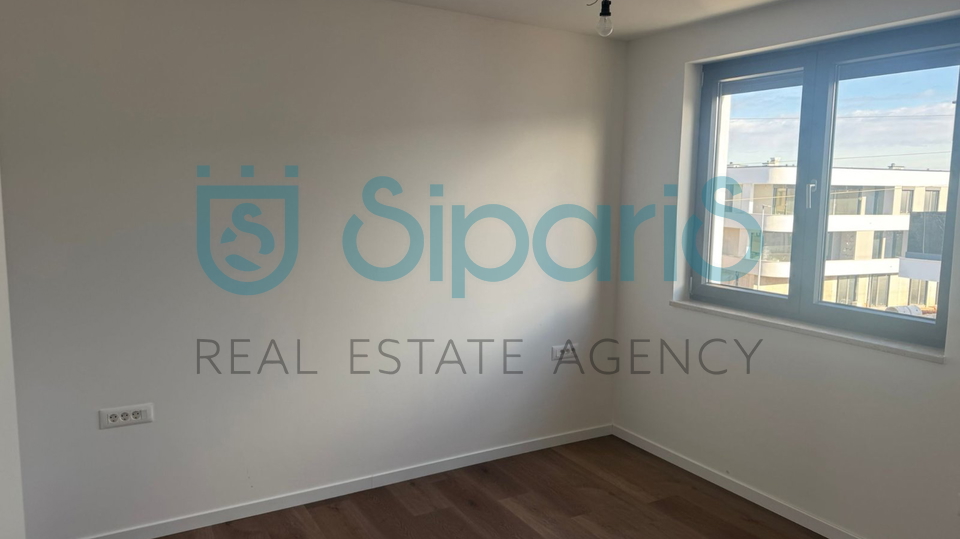 NOVOGRADNJA UMAG &ndash; STAN 69 M&sup2; S POGLEDOM NA MORE &lpar;FINIDA&rpar;