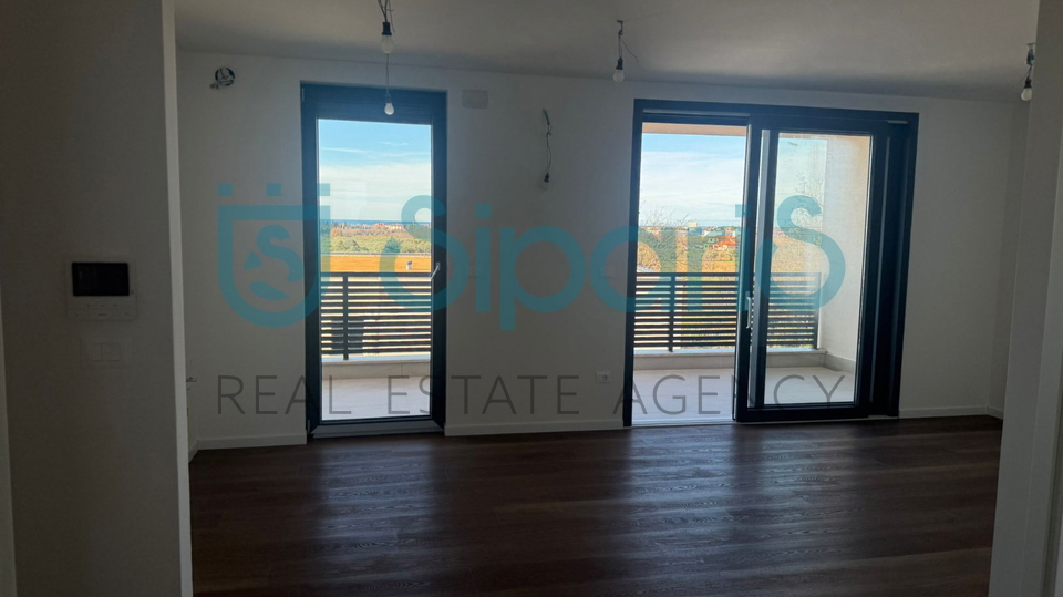 NOVOGRADNJA UMAG &ndash; STAN 69 M&sup2; S POGLEDOM NA MORE &lpar;FINIDA&rpar;