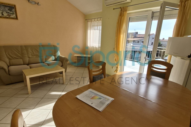 UMAG MURINE DVA STANA SA OKUĆNICOM I POGLEDOM NA MORE