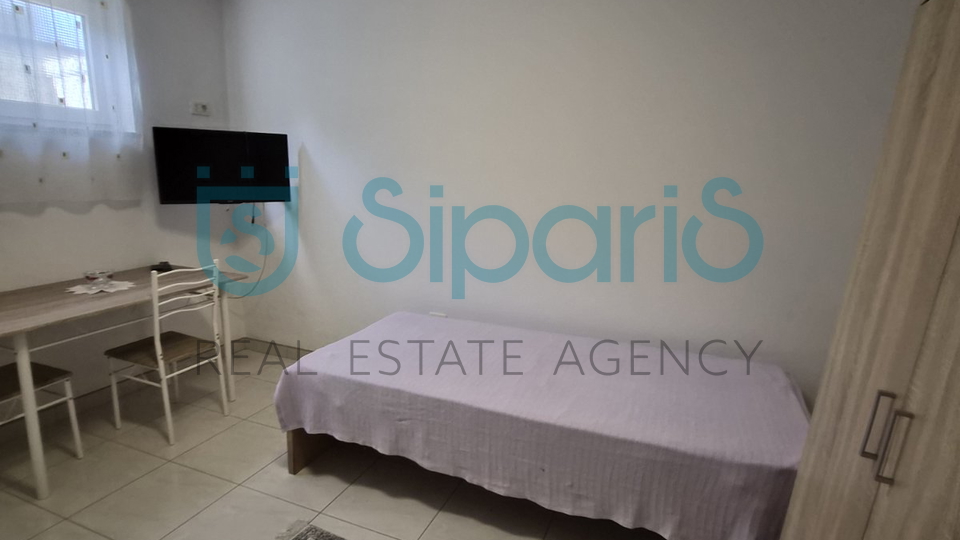 UMAG MURINE DVA STANA SA OKU&Cacute;NICOM I POGLEDOM NA MORE