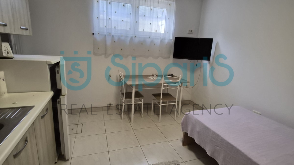 UMAG MURINE DVA STANA SA OKU&Cacute;NICOM I POGLEDOM NA MORE