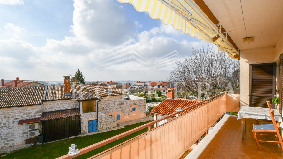 HAUS MIT GESCHÄFTSRAUM, VIŠNJAN, 270 m2