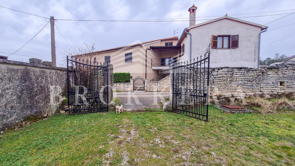 STONE HOUSE FOR ADAPTATION, KANFANAR, 318 m2