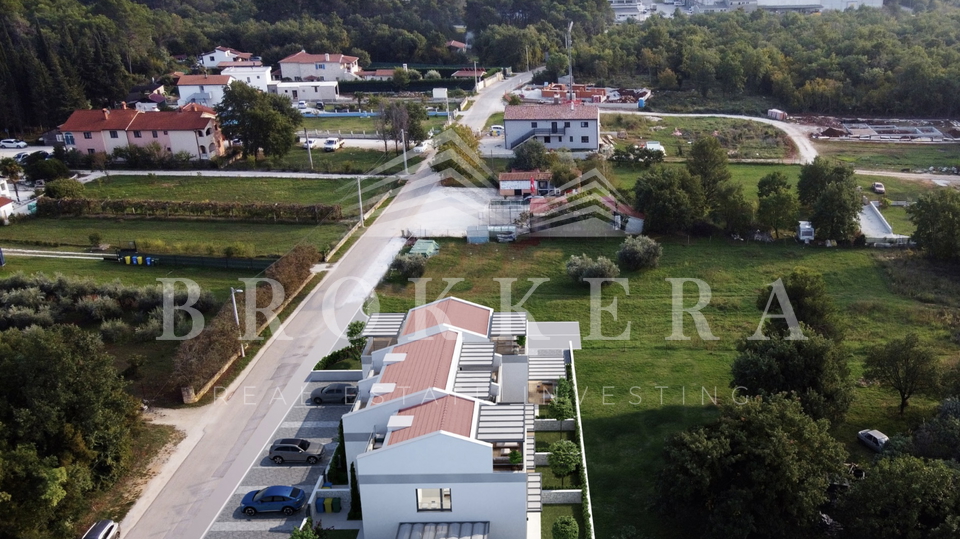 REIHENHAUS, POREČ, 128 m2