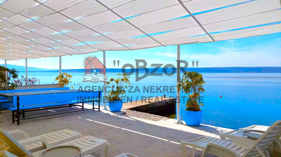 MASLENICA - m&ouml;blierte sechszimmerwohnung 130m&sup2; - 1&period; REIHE ZUM MEER