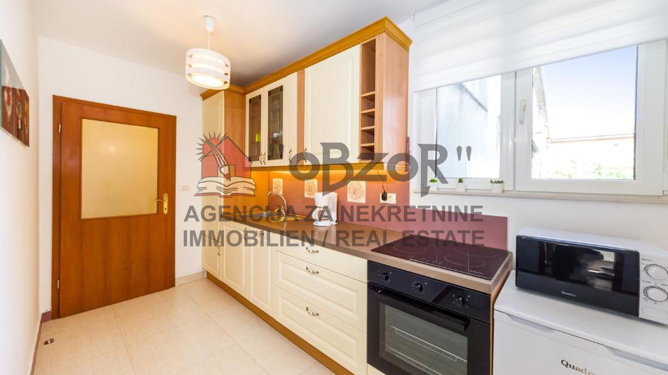 Zadar-POLUOTOK&comma; dvosoban namje&scaron;ten stan 43m2