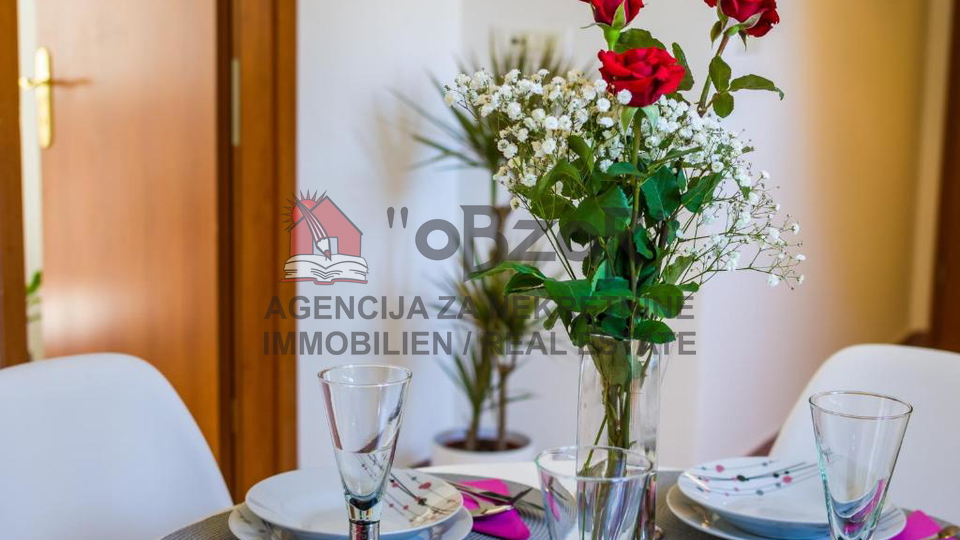 Zadar-POLUOTOK&comma; dvosoban namje&scaron;ten stan 43m2