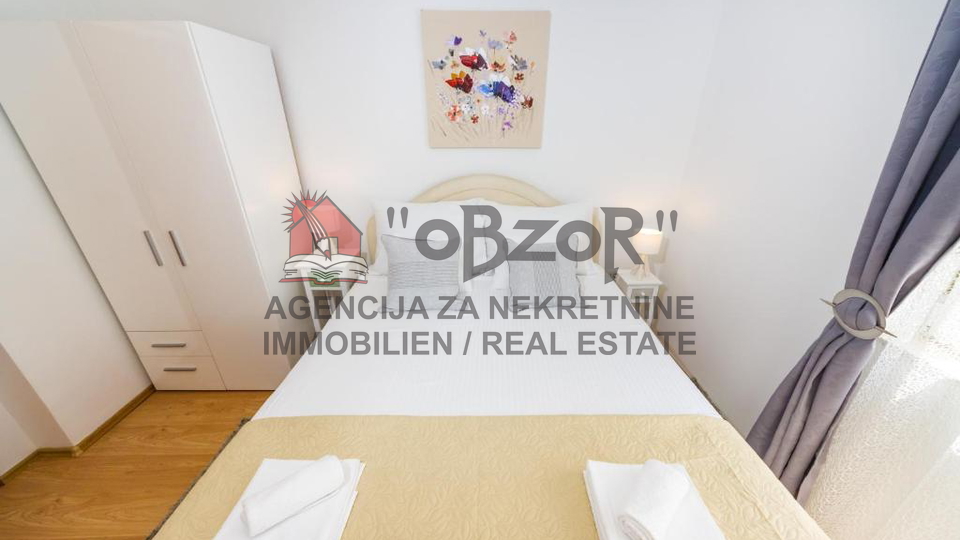 Zadar-POLUOTOK&comma; dvosoban namje&scaron;ten stan 43m2