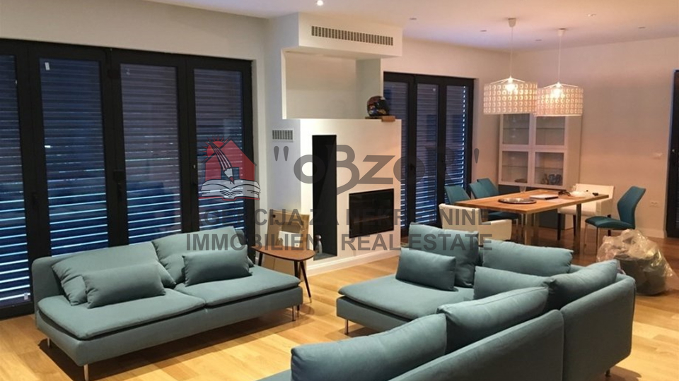 House, 220 m2, For Sale, Zadar - Višnjik