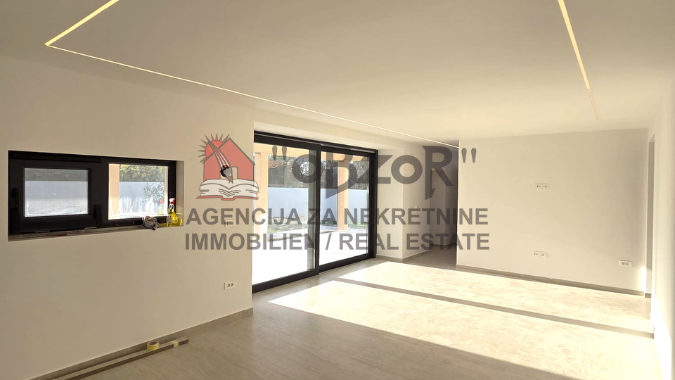 Hi&scaron;a&comma; 100 m2&comma; Prodaja&comma; Poli&ccaron;nik - Bri&scaron;evo