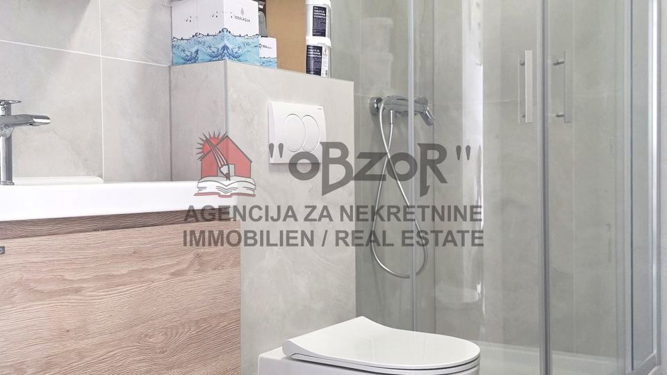 Zadar-RELJA&comma; poslovni prostor 44&comma;62m2 &plus; parking