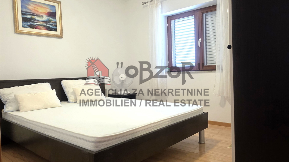NOVIGRAD - detached high ground-floor house