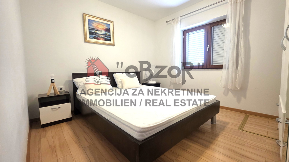 NOVIGRAD - detached high ground-floor house