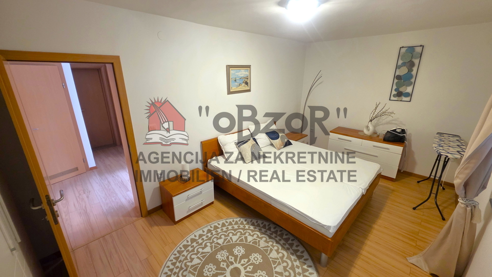 NOVIGRAD - detached high ground-floor house