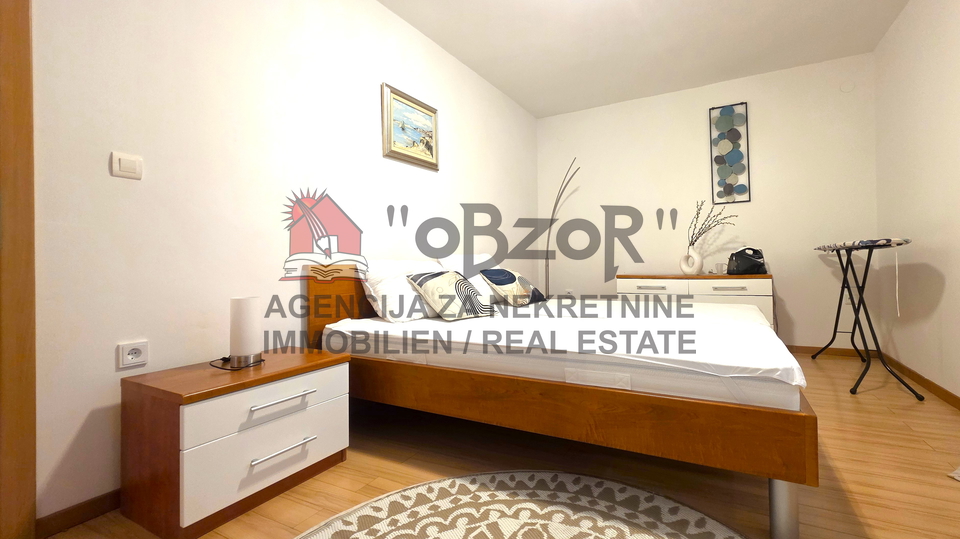 NOVIGRAD - detached high ground-floor house