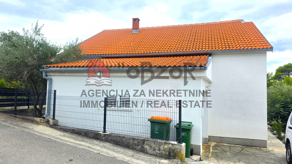 NOVIGRAD - detached high ground-floor house