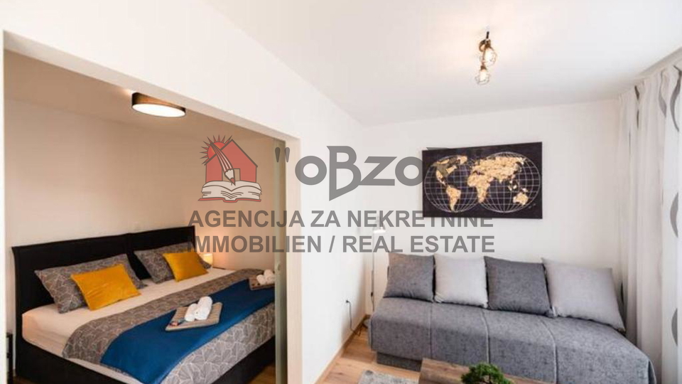 Zadar-BRANIMIROVA OBALA&comma; furnished three-room apartment 72m2