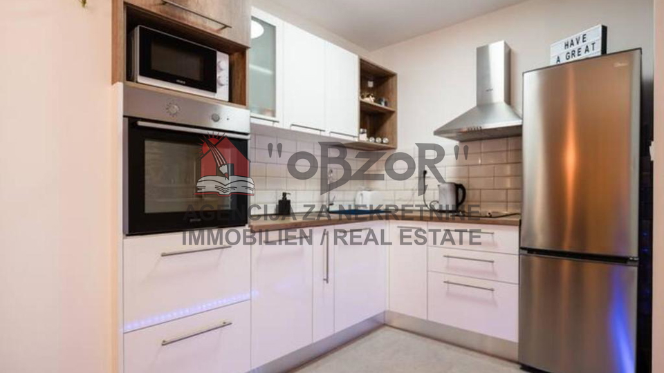 Zadar-BRANIMIROVA OBALA&comma; furnished three-room apartment 72m2