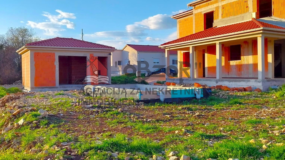 House, 204 m2, For Sale, Poličnik
