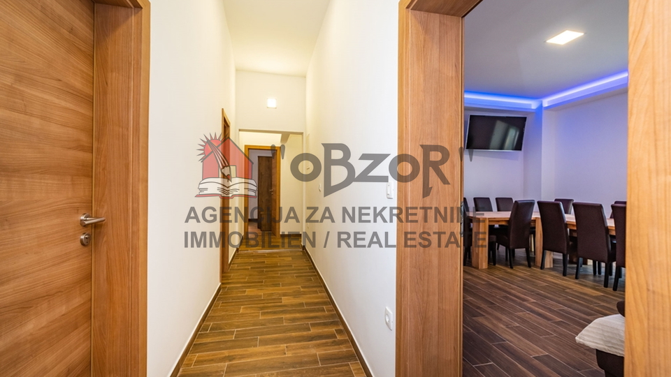 MASLENICA - m&ouml;blierte sechszimmerwohnung 130m&sup2; - 1&period; REIHE ZUM MEER