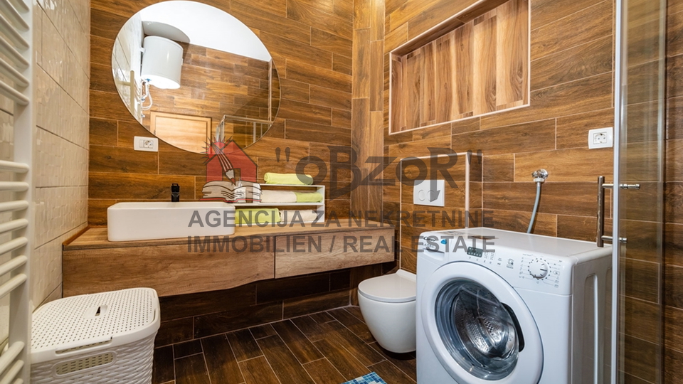 MASLENICA - m&ouml;blierte sechszimmerwohnung 130m&sup2; - 1&period; REIHE ZUM MEER