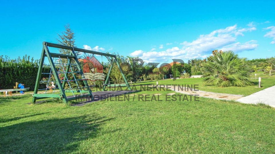 House, 488 m2, For Sale, Tisno - Betina