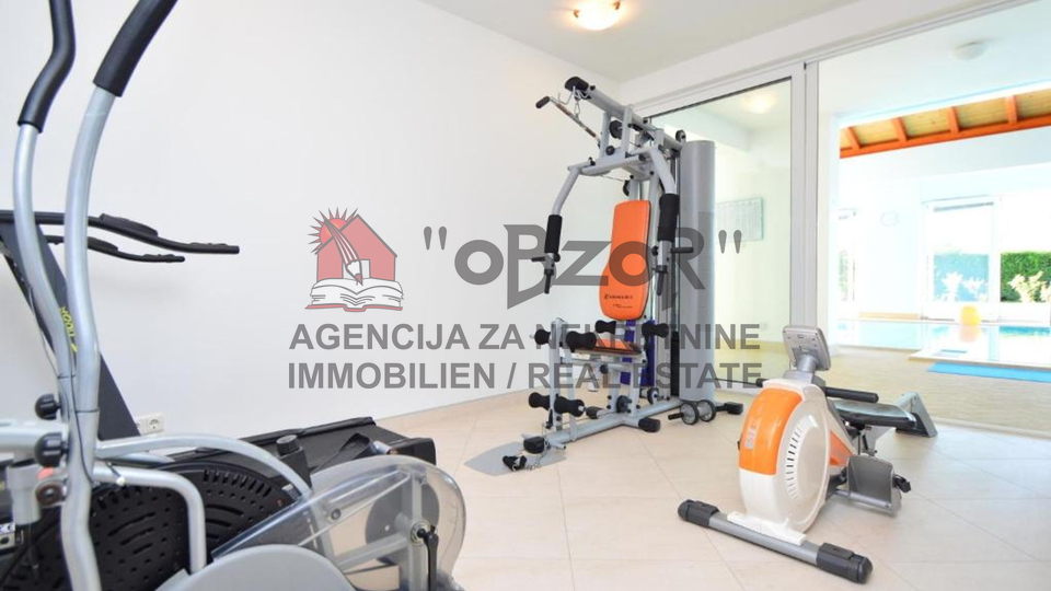 House, 488 m2, For Sale, Tisno - Betina