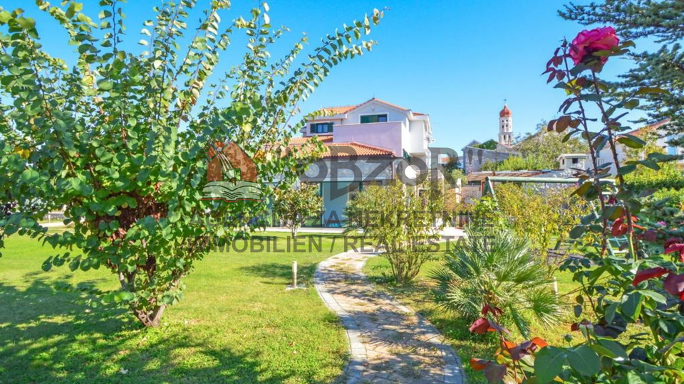 House, 488 m2, For Sale, Tisno - Betina